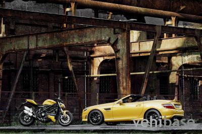 Mercedes-Benz SLK 55 AMG Streetfighter Yellow