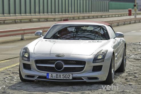 Mercedes-Benz SLS Roadster