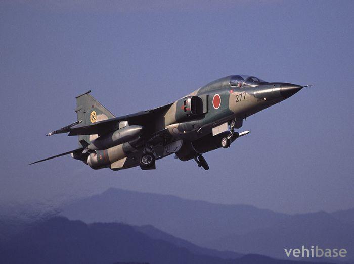 Mitsubishi F-1