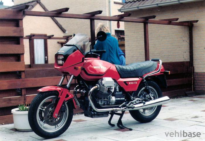 Moto Guzzi 850 T5