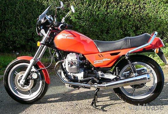 Moto Guzzi Strada 750