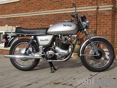 Norton Commando 850 Interstate