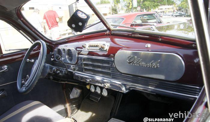 Oldsmobile 4dr