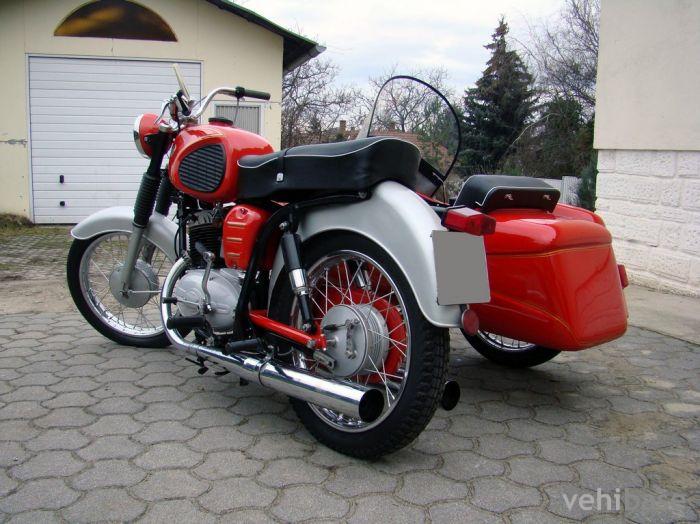 Pannonia P 12 Duna OK4 Sidecar