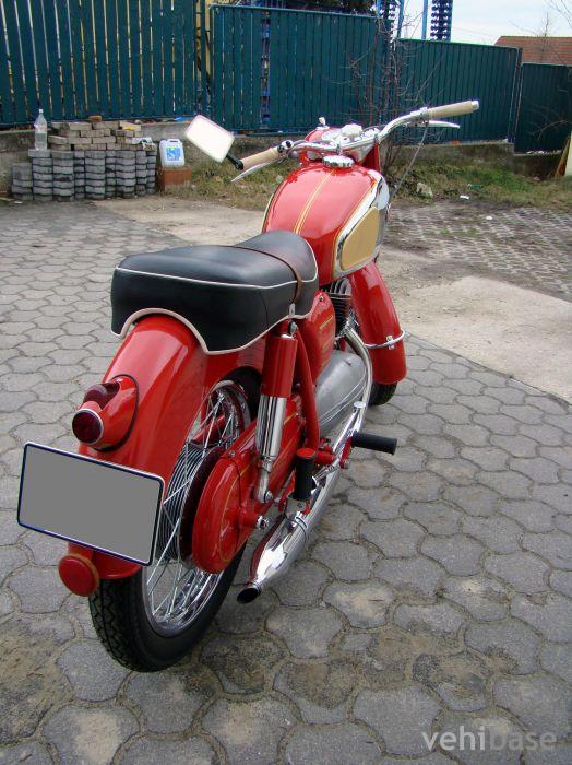 Pannonia T 8