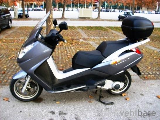 Peugeot Satelis 250 Executive