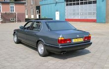 BMW 750i (E32)