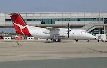 De Havilland Q300