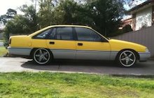 Holden VN Calais