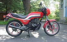 Kawasaki GPZ 305