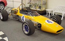 McLaren M4B