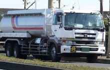 Nissan Diesel Big Thumb