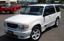 Saleen Explorer XP8