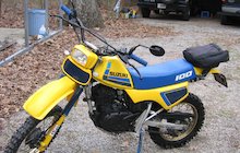 Suzuki DR 100