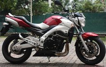 Suzuki GSR 400