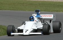 Theodore Racing TY02