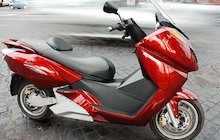 Vectrix Electric Maxi-Scooter
