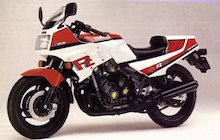 Yamaha FZ 750