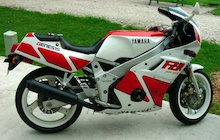Yamaha FZR 400 Genesis