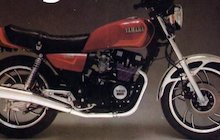 Yamaha XJ 550
