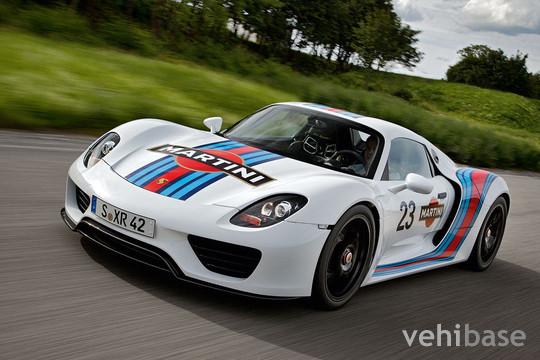 Porsche 918 Martini