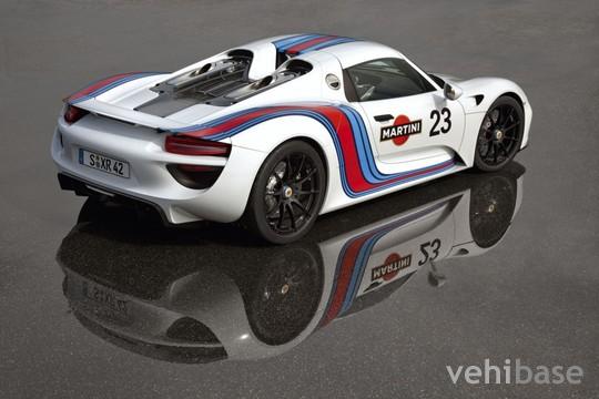 Porsche 918 Martini