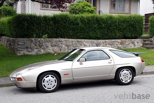 Porsche 928 S4