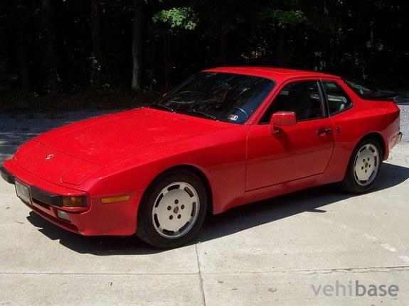 Porsche 944 S