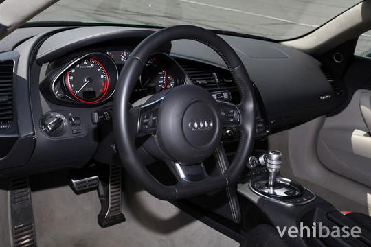Racing One R8 V10