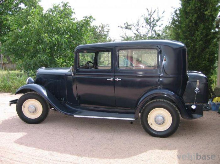 Renault Monaquatre
