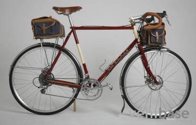 Singular Cycles Peregrine