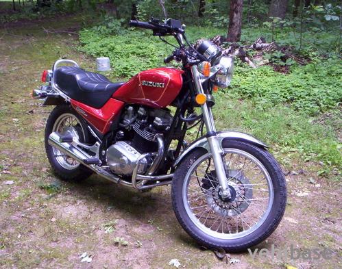 Suzuki GR 650 X