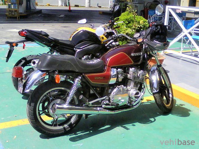 Suzuki GS 750 T
