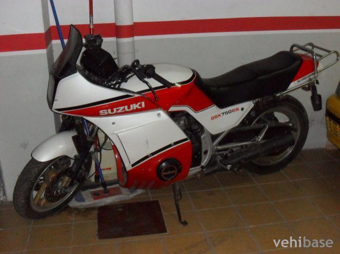 Suzuki GSX 750 ES