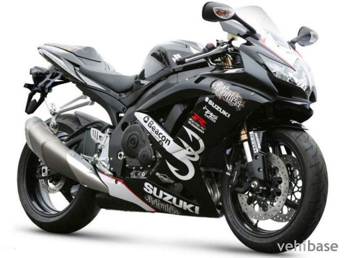 Suzuki GSX-R 750 Relentless Replicas