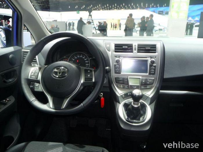 Toyota Verso-S