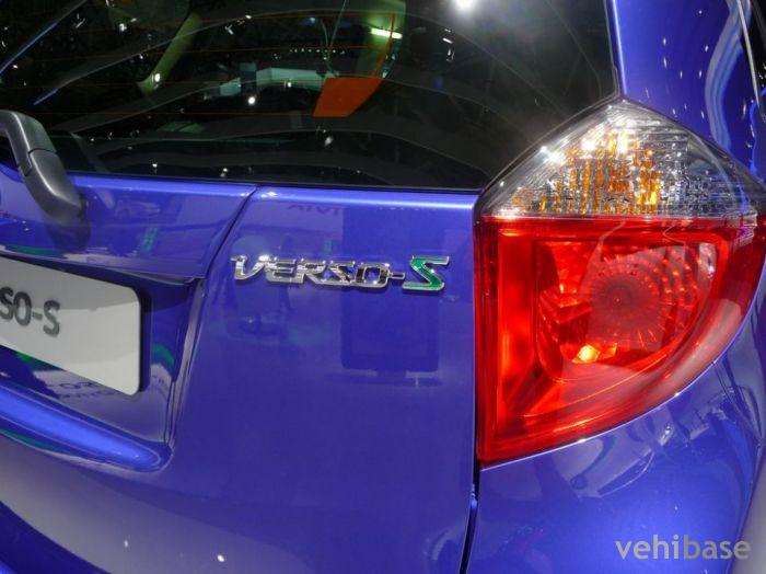 Toyota Verso-S