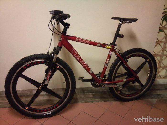Trek 3700