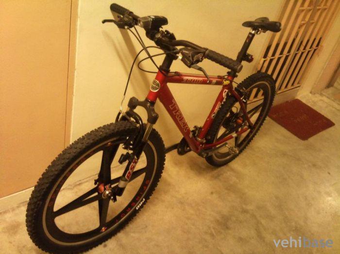 Trek 3700
