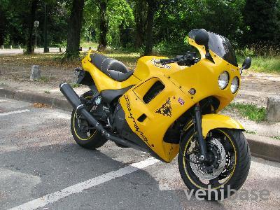 Triumph Daytona 900