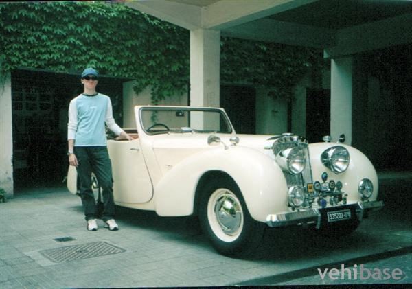 Triumph Roadster 1800