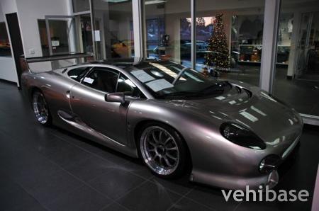 TWR XJ 220s