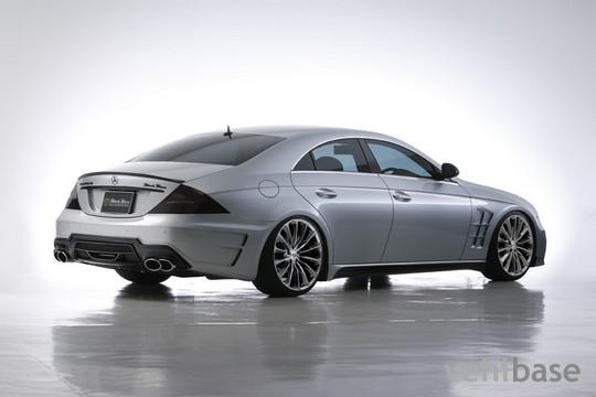 Wald Mercedes CLS W219 Black Bison
