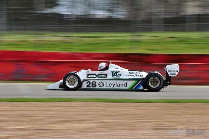 Williams FW07