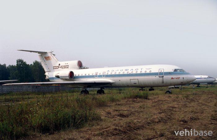 Yakovlev Yak-42