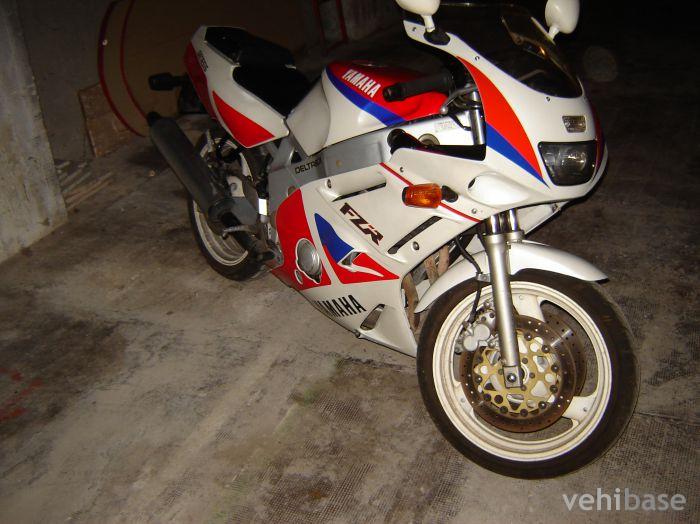 Yamaha FZR 600 Genesis