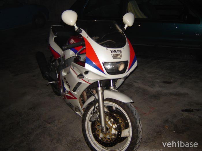Yamaha FZR 600 Genesis